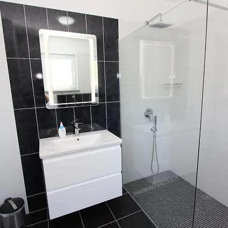 Einzigartige Direkt In Mit Privatpool, Grillbereich, Privatparkplatz, Wifi * Rovinj