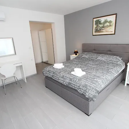 Einzigartige Direkt In Mit Privatpool, Grillbereich, Privatparkplatz, Wifi * Rovinj