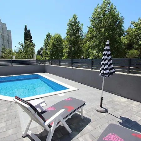 Einzigartige Direkt In Mit Privatpool, Grillbereich, Privatparkplatz, Wifi Holiday home *