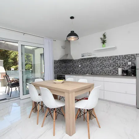 Einzigartige Direkt In Mit Privatpool, Grillbereich, Privatparkplatz, Wifi Holiday home *