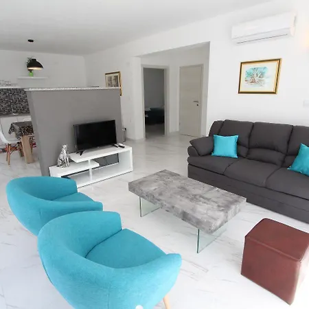 Einzigartige Direkt In Mit Privatpool, Grillbereich, Privatparkplatz, Wifi Holiday home